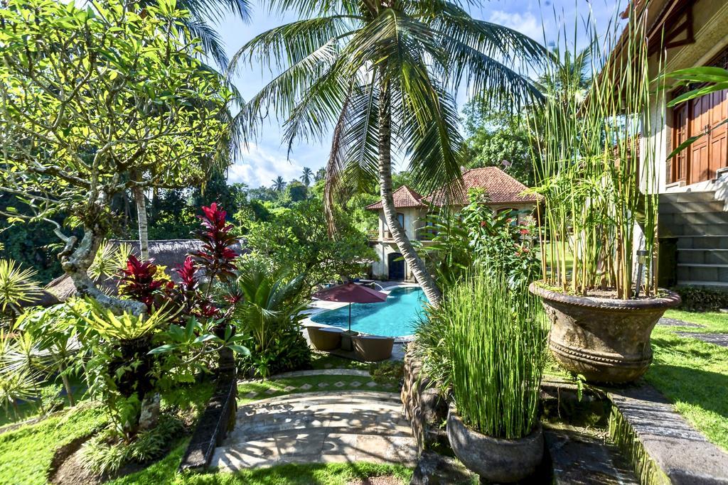 Hotel Villa Ubud エクステリア 写真