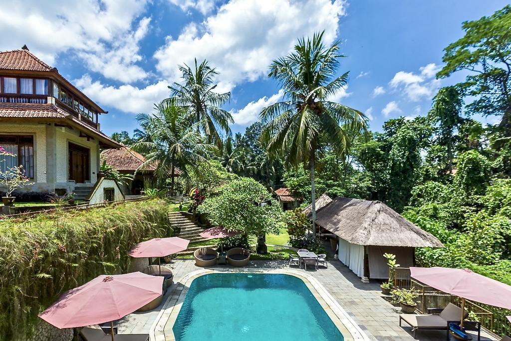 Hotel Villa Ubud エクステリア 写真